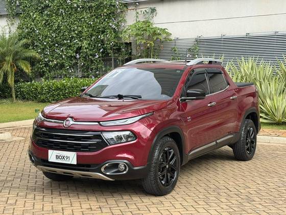 FIAT TORO 2.0 16V TURBO DIESEL VOLCANO 4WD AT9 FIAT TORO 2.0 16V TURBO DIESEL VOLCANO 4WD AT9